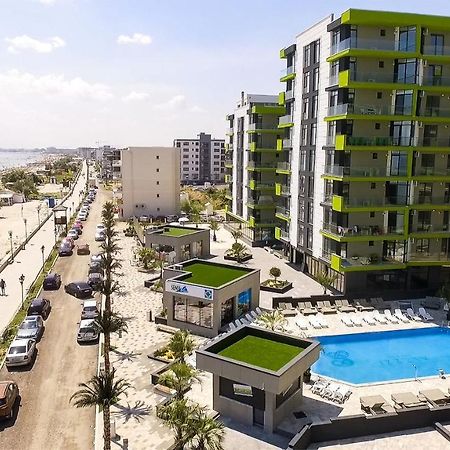 Alezzi Majestic Apartments 97 Năvodari Exterior foto