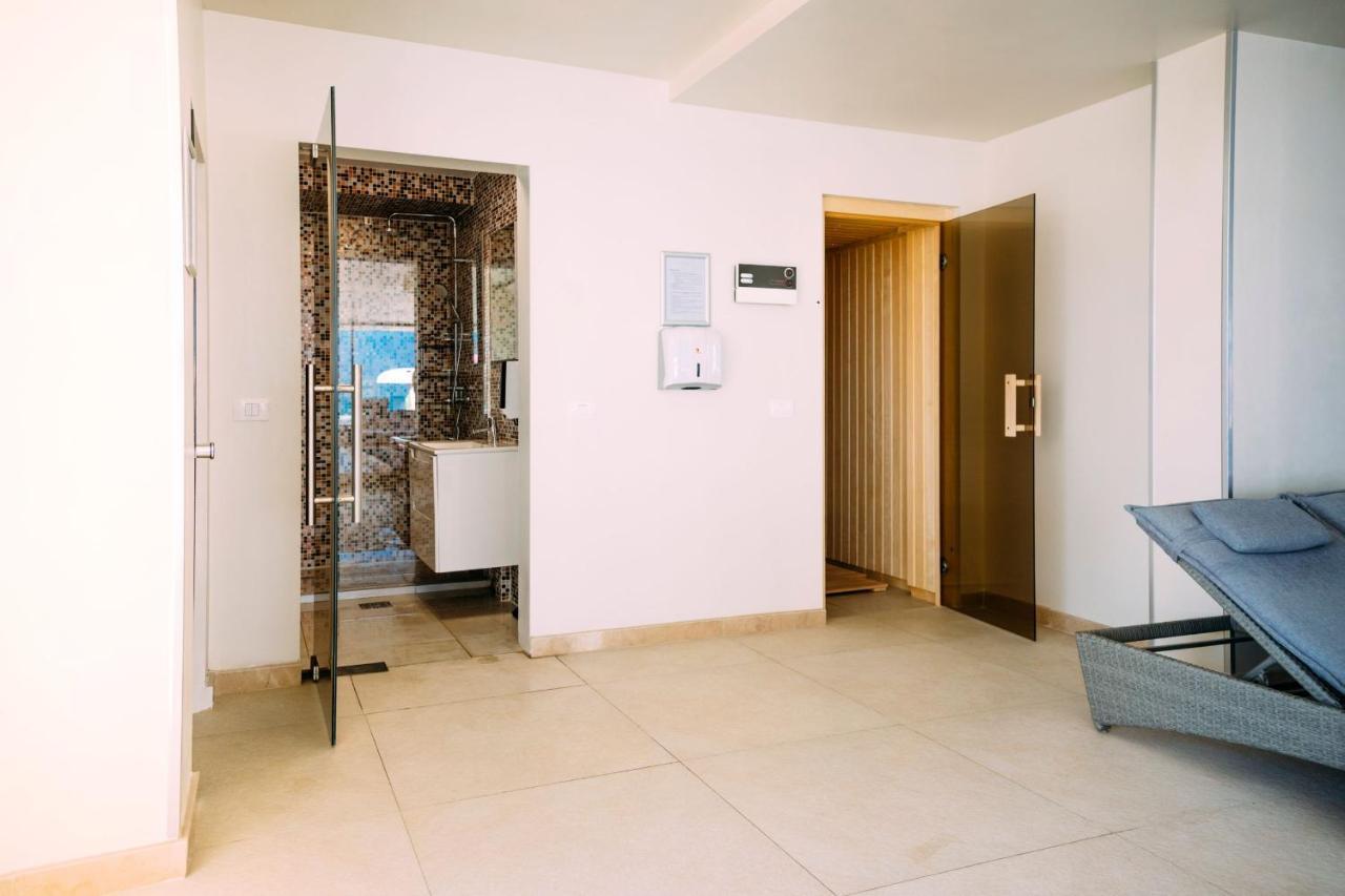 Alezzi Majestic Apartments 97 Năvodari Exterior foto